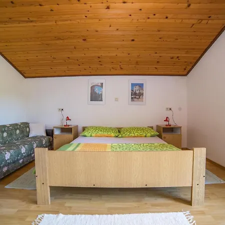 Pahljina New Translation